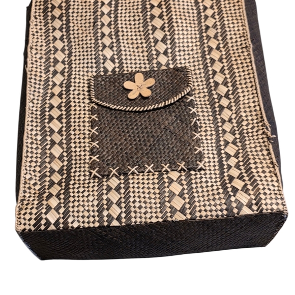 Morgan & Clyde Handmade In Java Woven Tote Bag With Flower Detail 13h"x11w"x6" - Picture 9 of 10